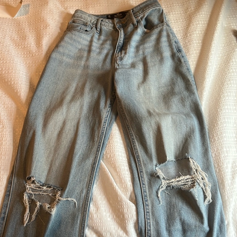 HOLLISTER Ripped Jeans